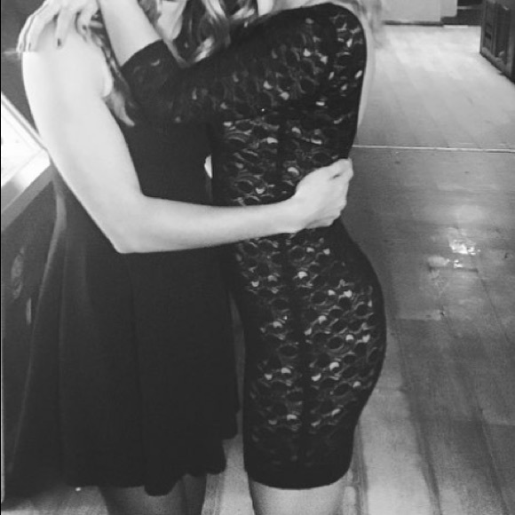 Backless Black Lace Dress - Picture 4 of 4